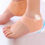 Silicone Gel Heel Foot Protector Socks Anti-Crack Moisturizing Treatment for Soft, Smooth Feet (For Men Women - Image 4