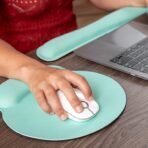 WRIST MOUSE PAD USED FOR MOUSE WHILE USING COMPUTER. - Image 6